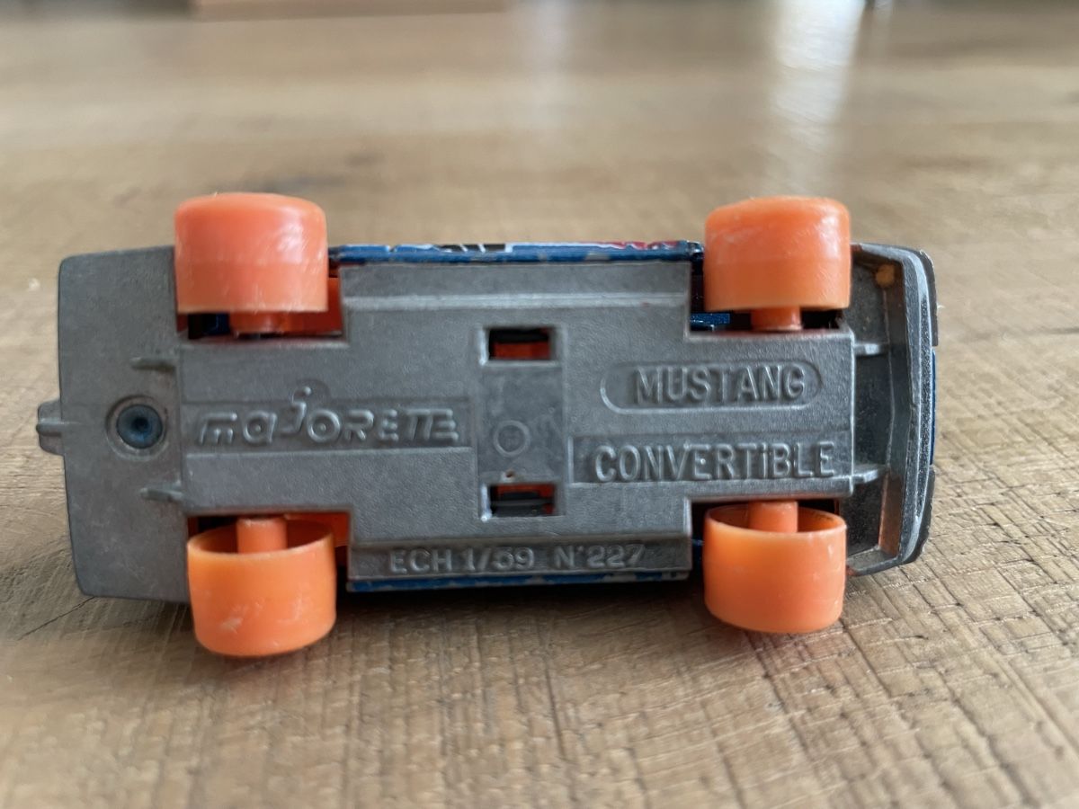 Majorette Voitures modèles: Majorette Mustang Convertible – D'occasion à Frauenfeld par Challenger77 4