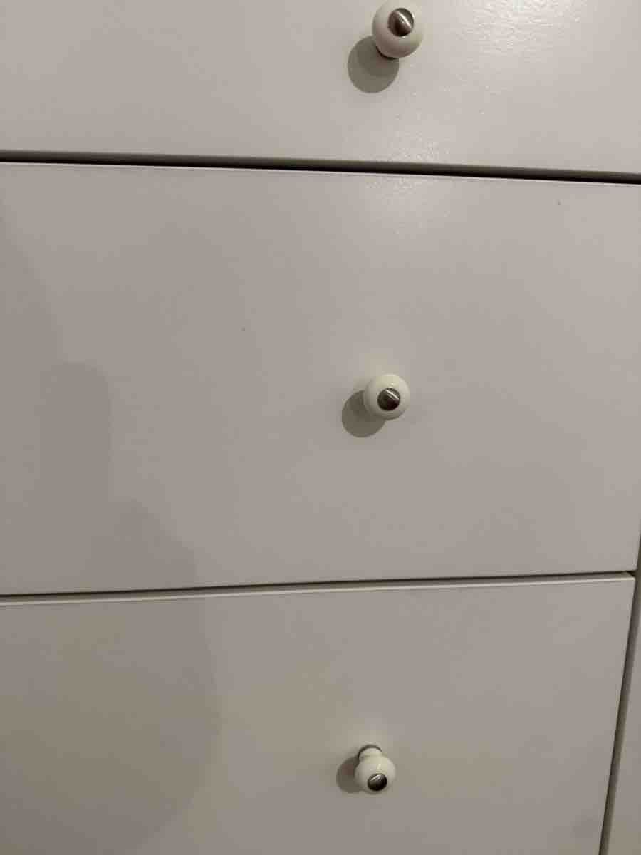 Ikea Cassettiere: Commode IKEA blanche à 5 tiroirs style scandinave – Usato da La Tour-de-Peilz venduto da JoVendSesAffaires 3