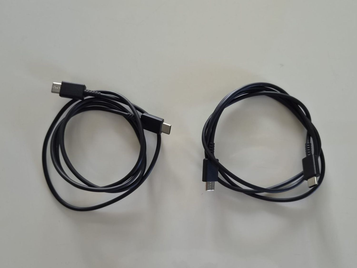 Samsung Cavi: 2x USB-C zu USB-C Kabel Schwarz neu – Nuovo (secondo la descrizione) da Amriswil venduto da Alfaromeo007