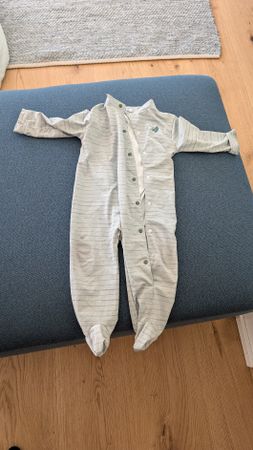 UV-Badeanzüge kurz und lang (68/74 & 6-12M)