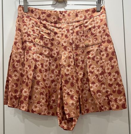 Sandro Shorts / Sonnenblumen / Gr. 40 / braun