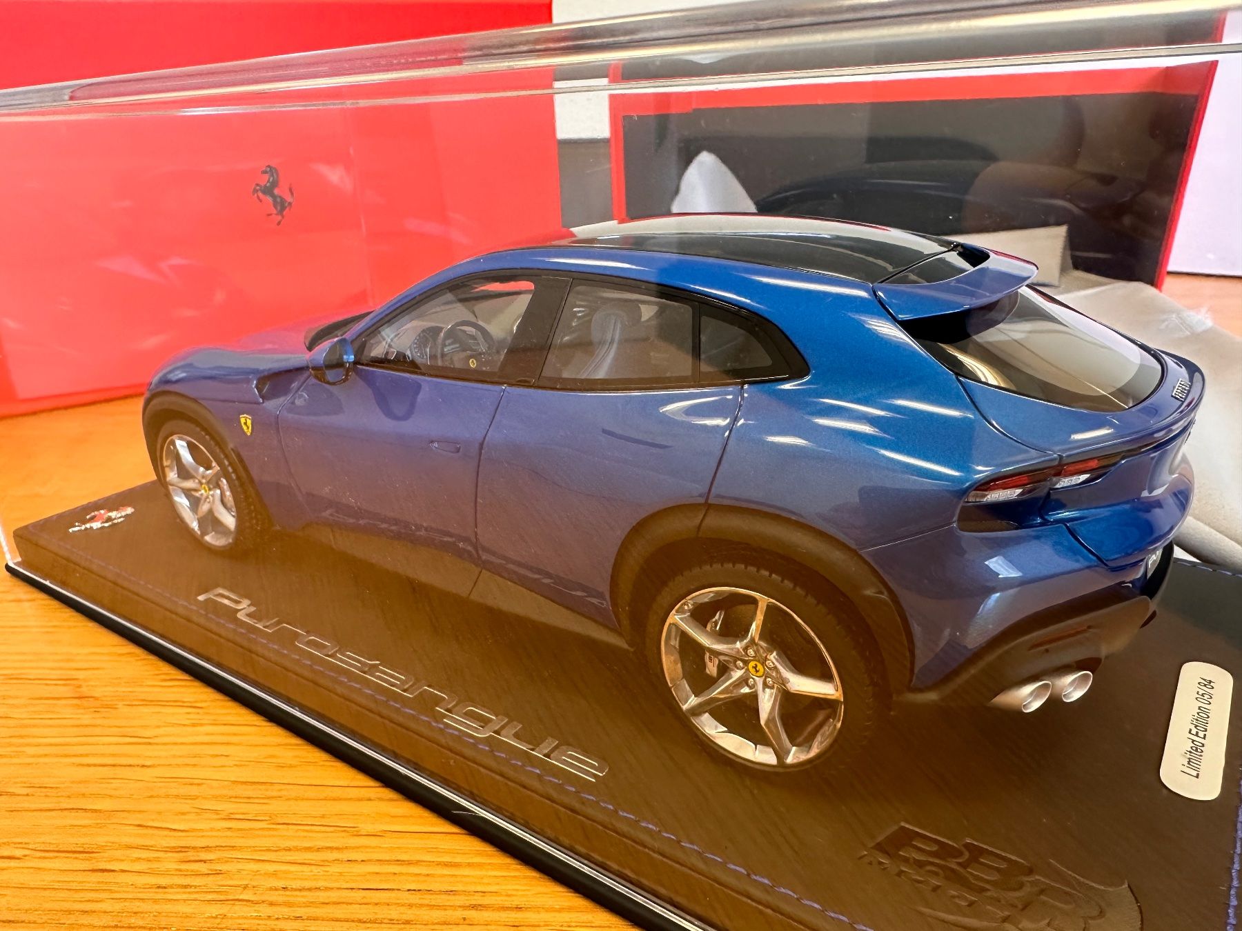 BBR Models Modellautos: Ferrari  Purosangue 1/18 blu corsa – Neu und originalverpackt aus Stein AR von Krabbe2 1