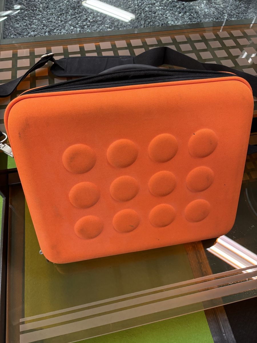 Ikea Taschen: Labtop Case Notebook Tasche Ikea Family orange – Gebraucht aus Basel von Piggamusse 1