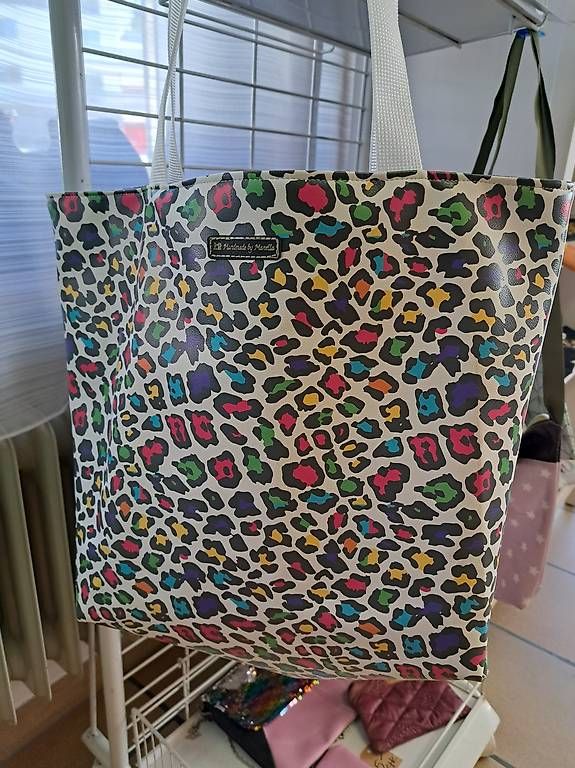Sacs femmes: Shopper – Neuf avec emballage d'origine à Rothenthurm par MaKa6418 1