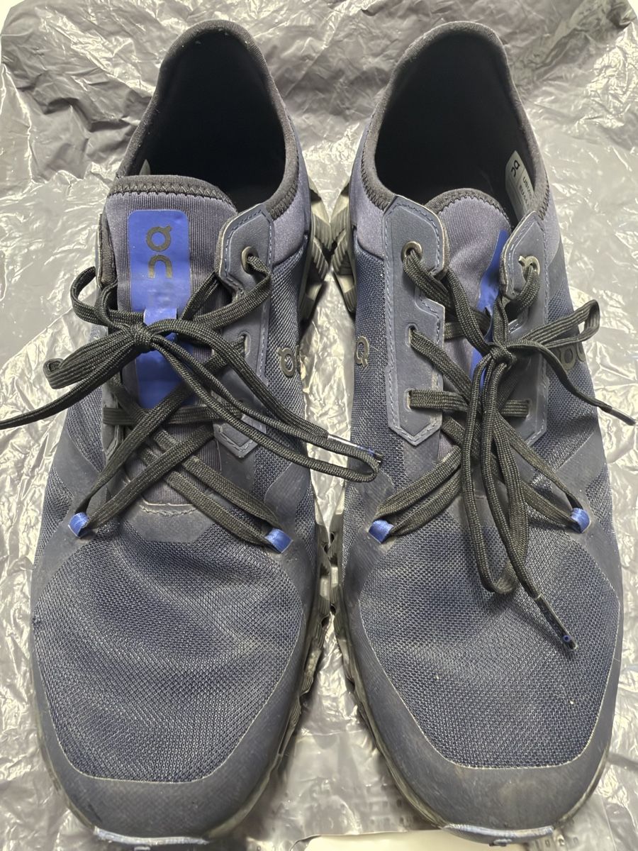 On Scarpe da uomo: On Cloud – Usato da Winterthur venduto da EasyRS 1