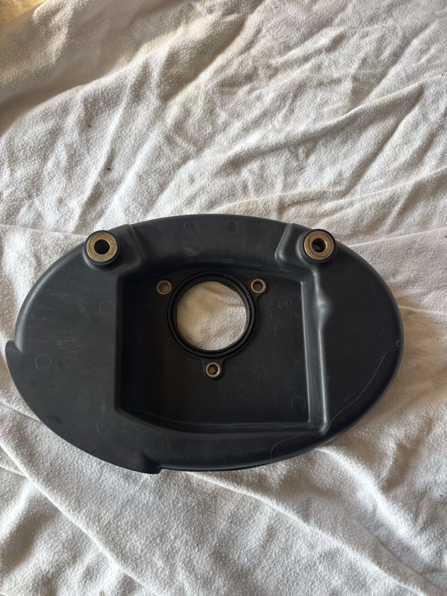 Harley-Davidson Tutti i ricambio per moto: Harley Davidson Luftfiltergrundplatte 29630-08A – Usato da Schötz venduto da Harley35 3