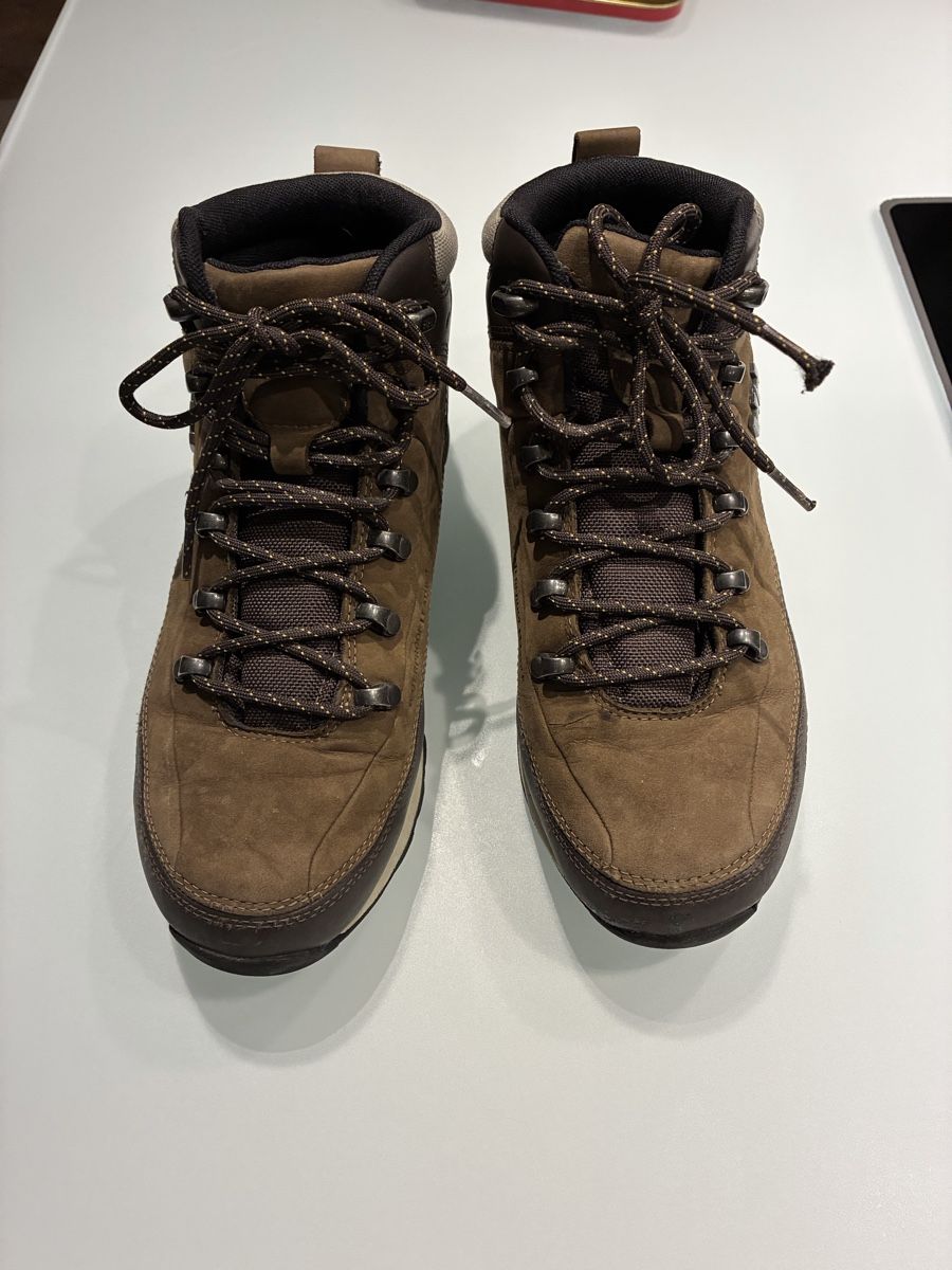 Helly Hansen Scarpe da uomo: Forester Herren Winterschuh von Helly Hansen – Usato da Hittnau venduto da darcy88