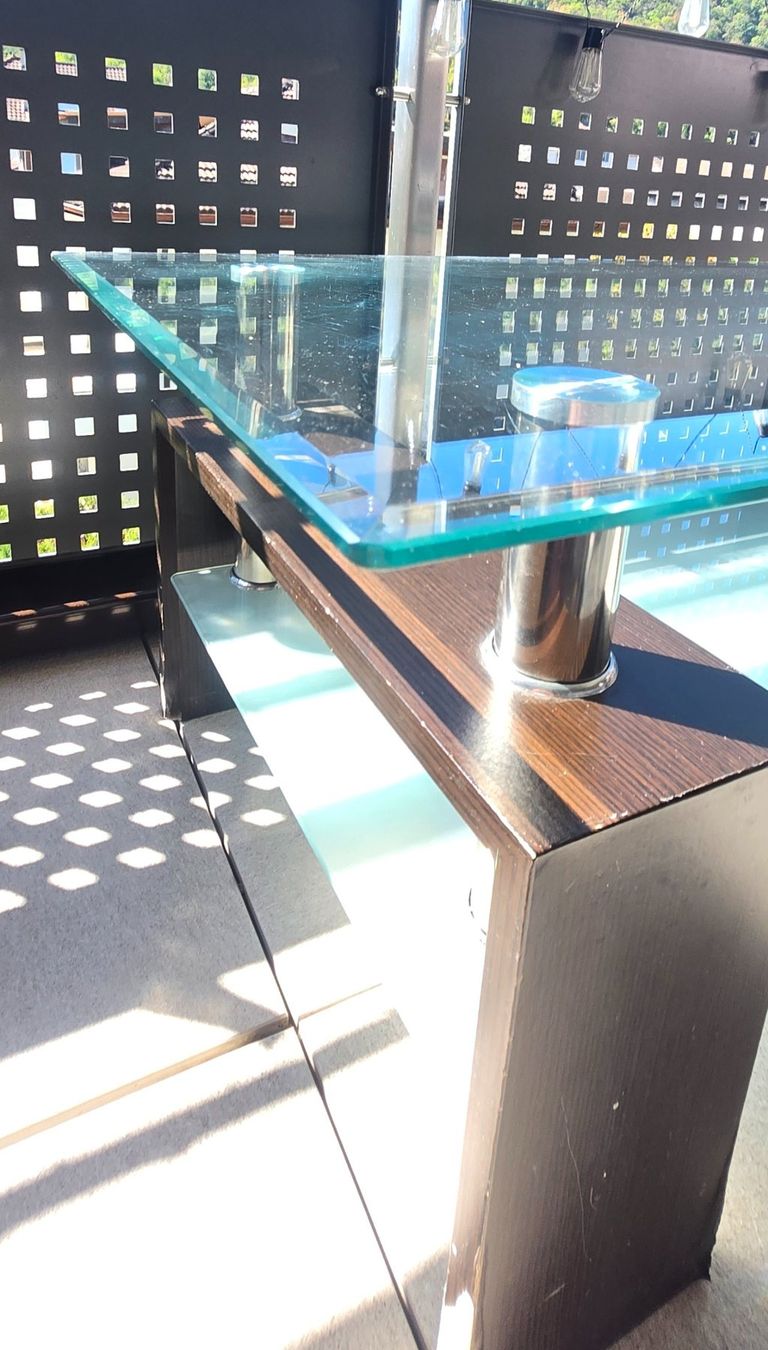 Tische: Table basse moderne en verre transparent – Gebraucht aus Collombey von pie_v5pv 1