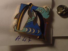 1 Delfin Pin (A47)