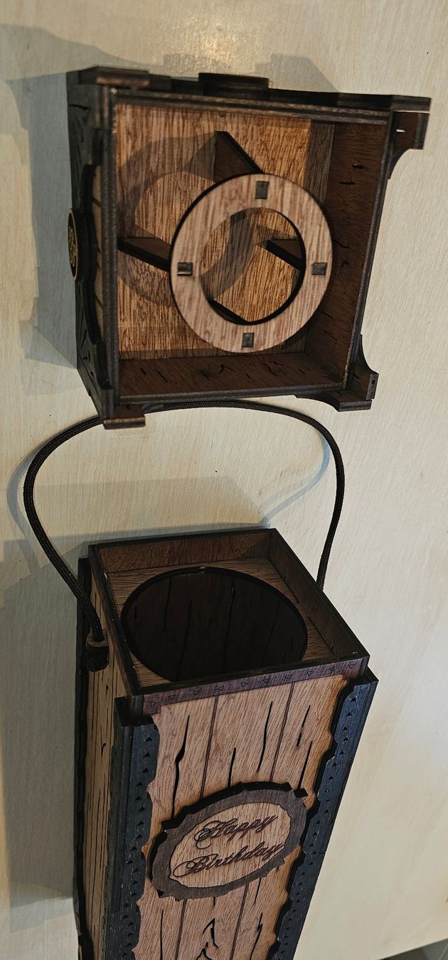 Altro in Decorazioni & Accessori: Flaschen Geschenkbox aus Sperr-Holz – Nuovo (secondo la descrizione) da Birsfelden venduto da missnamrit 3