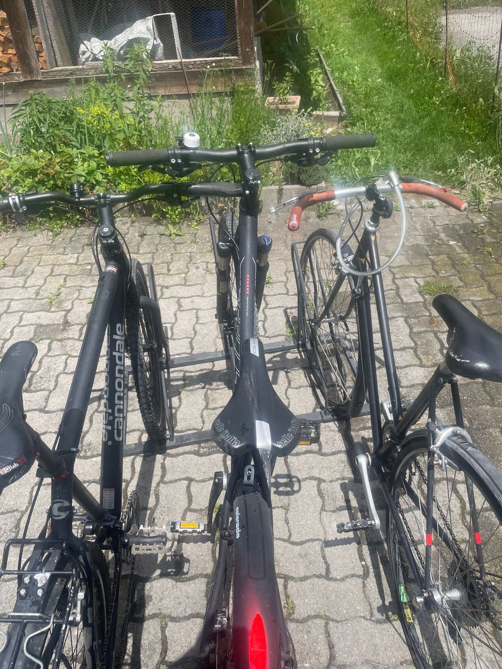Biciclette: 3 Velos / Fahrräder – Usato da Saas im Prättigau venduto da Rleuthold 4