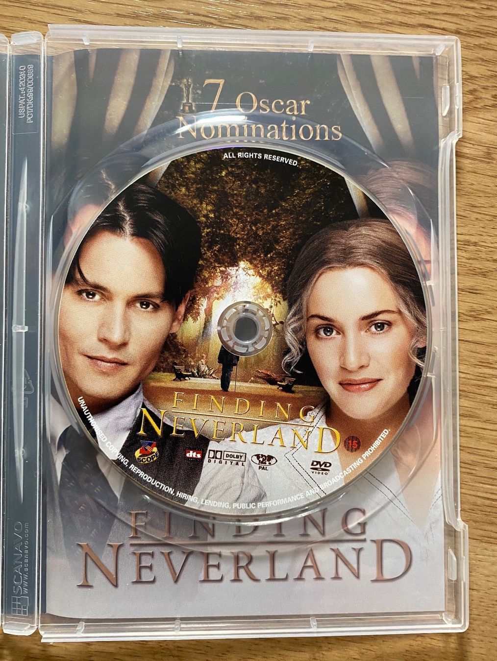 Tutti i DVDs: Finding Neverland DVD EN, FR, AR – Usato da Rafz venduto da SaintCruz 2