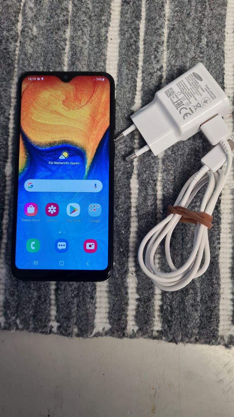 Samsung Handys / Smartphones: Samsung Galaxy  A20e – Gebraucht aus Andermatt von Bozel