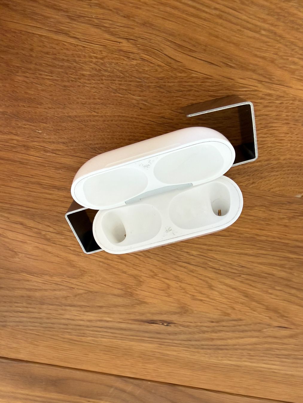 Apple Casques audio: APPLE AirPods Pro 2 Charging Case – D'occasion à Lausanne par Nine1982 2