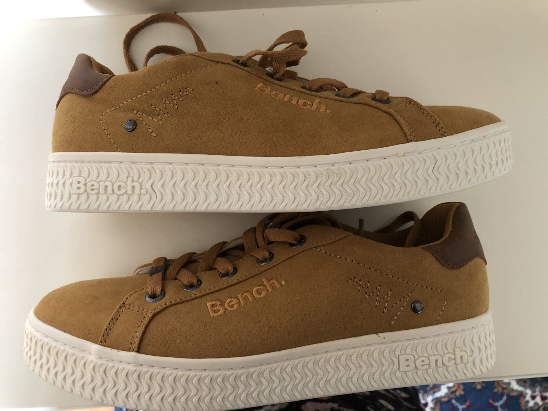 Bench Scarpe da donna: Sneakers safran Bench - 41 - neuf – Nuovo e nell'imballaggio originale da Cortaillod venduto da joa1717 1