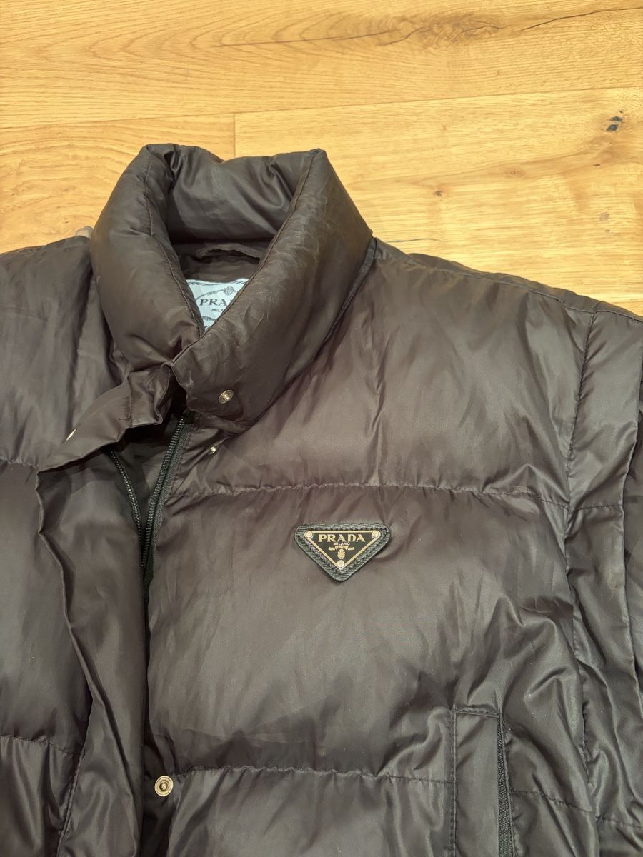 Prada Giacche: Schwarze Prada Daunenjacke – Nuovo (secondo la descrizione) da Hägendorf venduto da matty01 1