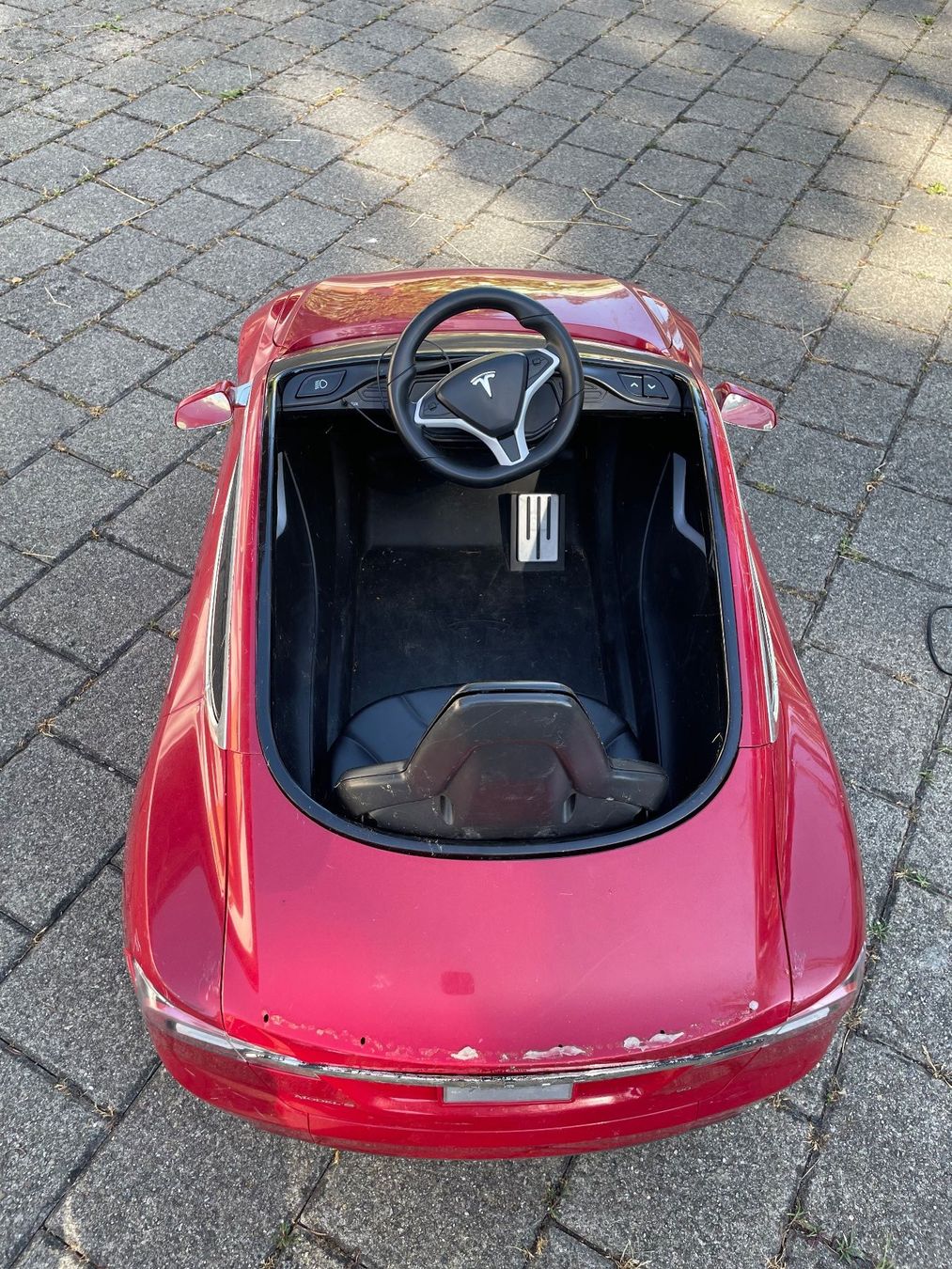 Veicoli per bambini: Kinder Elektroauto Tesla Model S rot – Usato da Belp venduto da stonebuck1 1