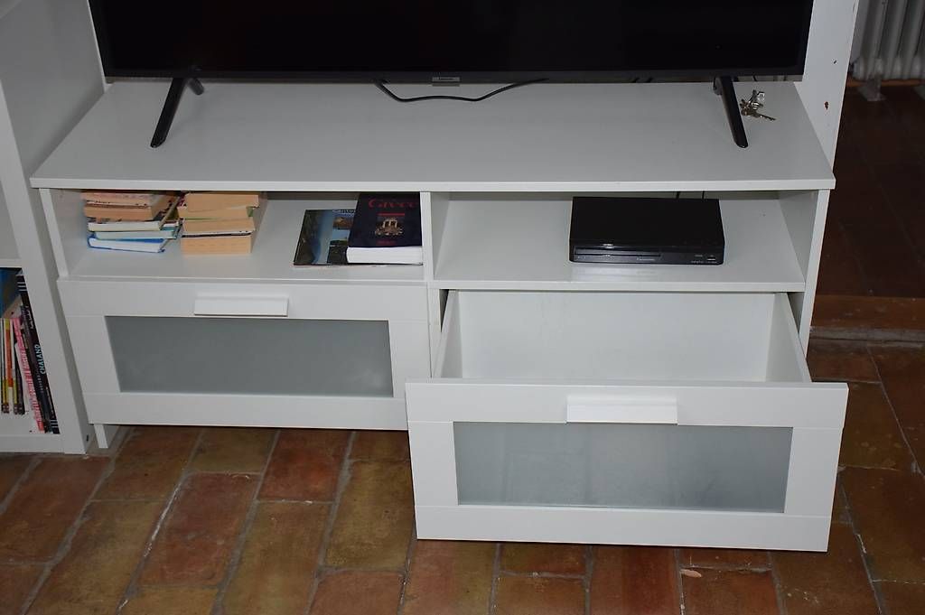 Ikea Meubles TV: Meuble TV IKEA Brimnes – D'occasion à Lausanne par loubilou26 1
