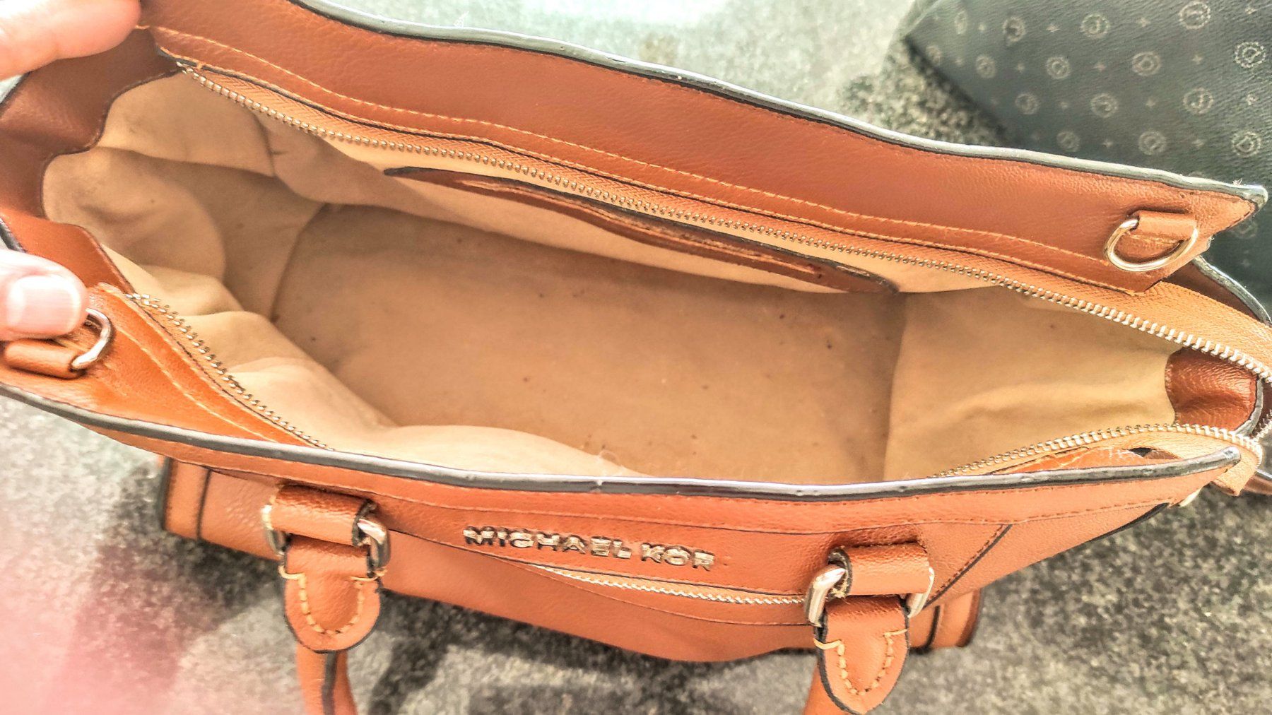 Michael Kors Taschen für Damen: Michael Kors Tasche – Gebraucht aus Gersau von irenja 2