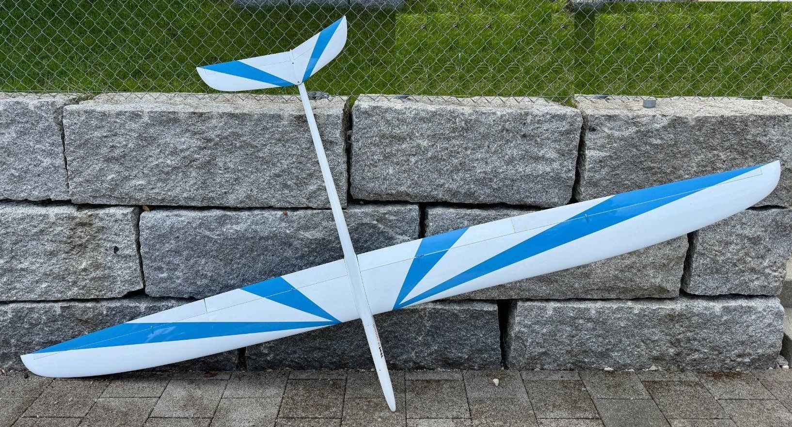RC Kits de montage: Viking Hangsegler – D'occasion à Boltigen par Hb1136