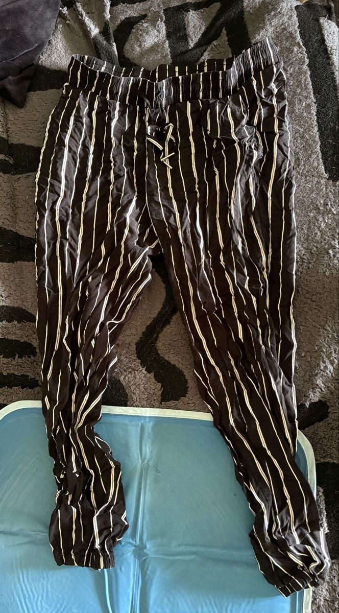 Pantaloni: Damen Hose gestreift Grösse 38 /M – Usato da Uster venduto da Jessicajjk 2