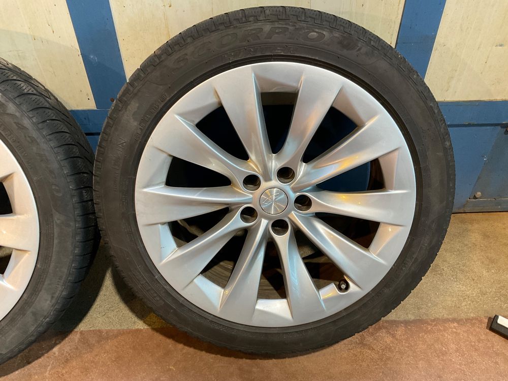 Original Tesla Model X Slipstream Räder 20