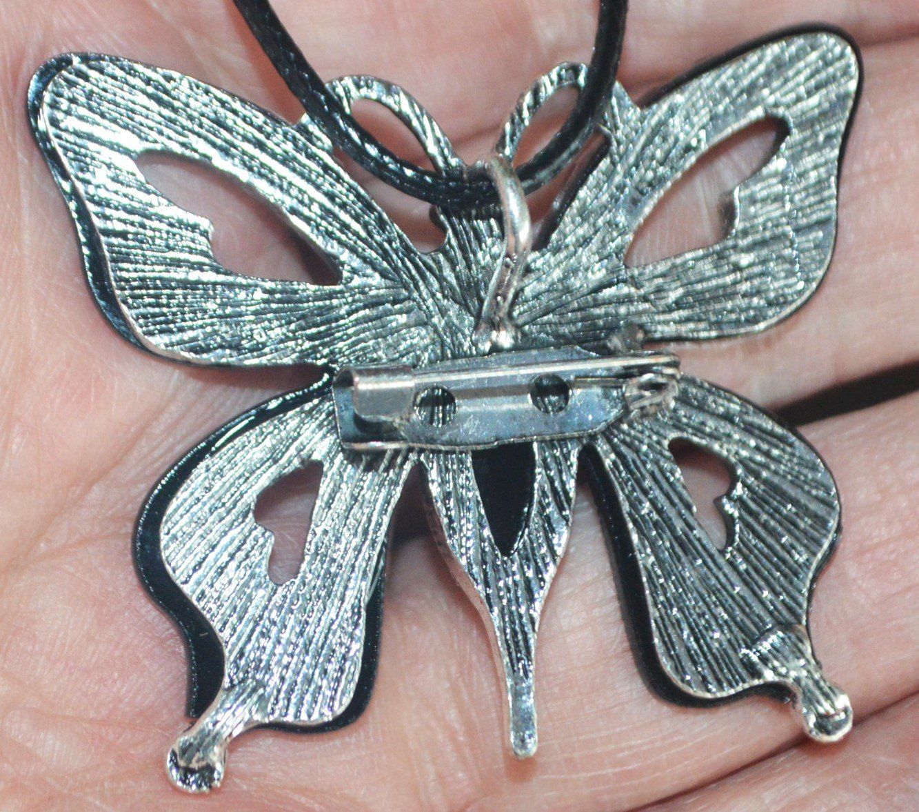 Spille & Fermagli: Brosche oder Halskette K-671– Schmetterling Perlmutter-5x5cm – Nuovo e nell'imballaggio originale da Goldiwil (Thun) venduto da han_v5b7 2