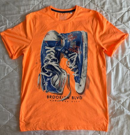 T-Shirt  Taille 170/176