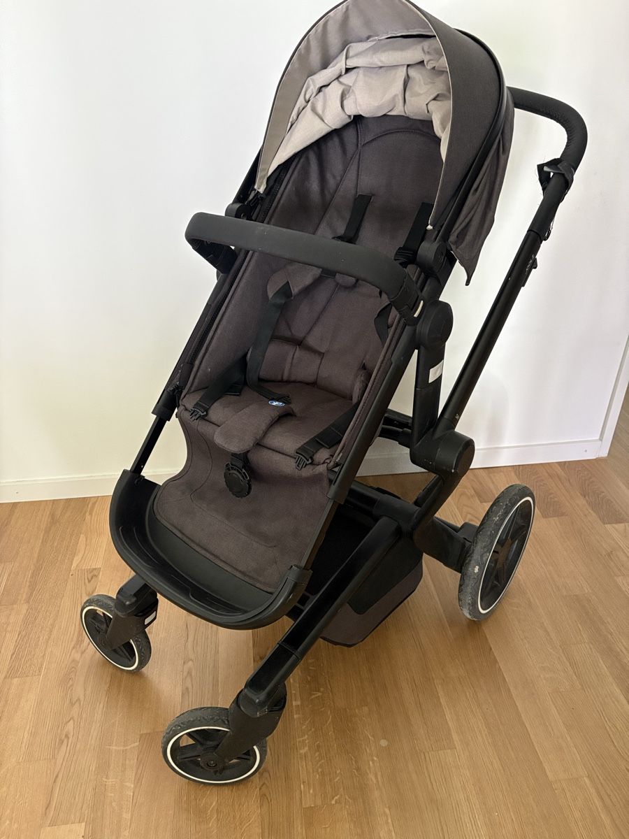 Joolz Carrozzine: Joolz Day Kinderwagen, Anthrazit grau – Usato da Regensdorf venduto da secondchancefashion 2