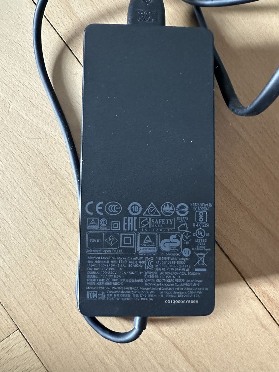 Microsoft Docking station: Microsoft Surface Dockingstation – D'occasion à Basel par gia_q2p9 3