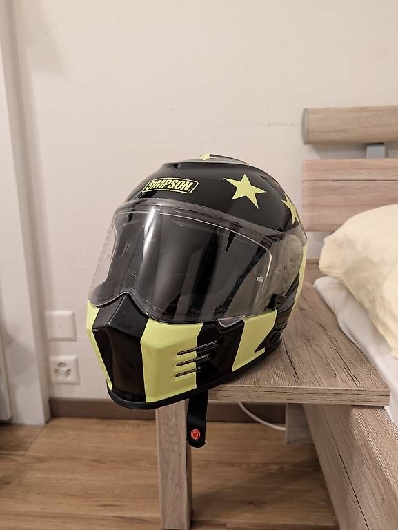 Simpson Caschi & visiere: SIMPSON Helmet – Usato da Zürich venduto da mvm_8587 2
