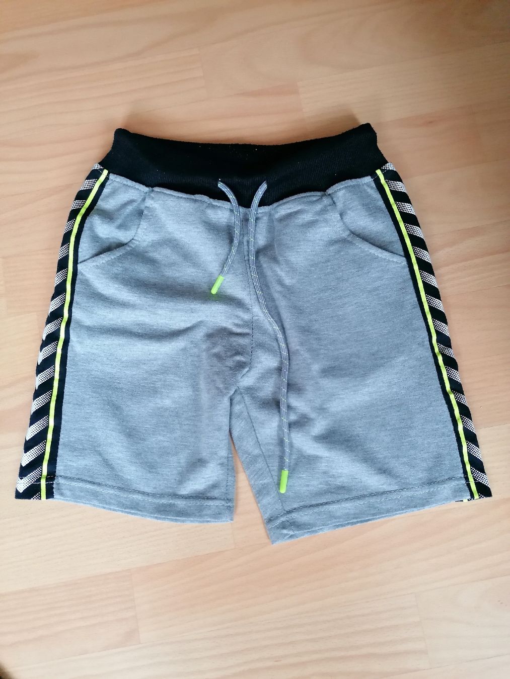 Kleiderpakete & -sets: 3 kurze Hosen Grösse 140 – Gebraucht aus Oberdiessbach von Zwerg82 2