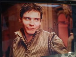 Daniel Brühl - handsigniert - 20x30cm -in Person Autogramm