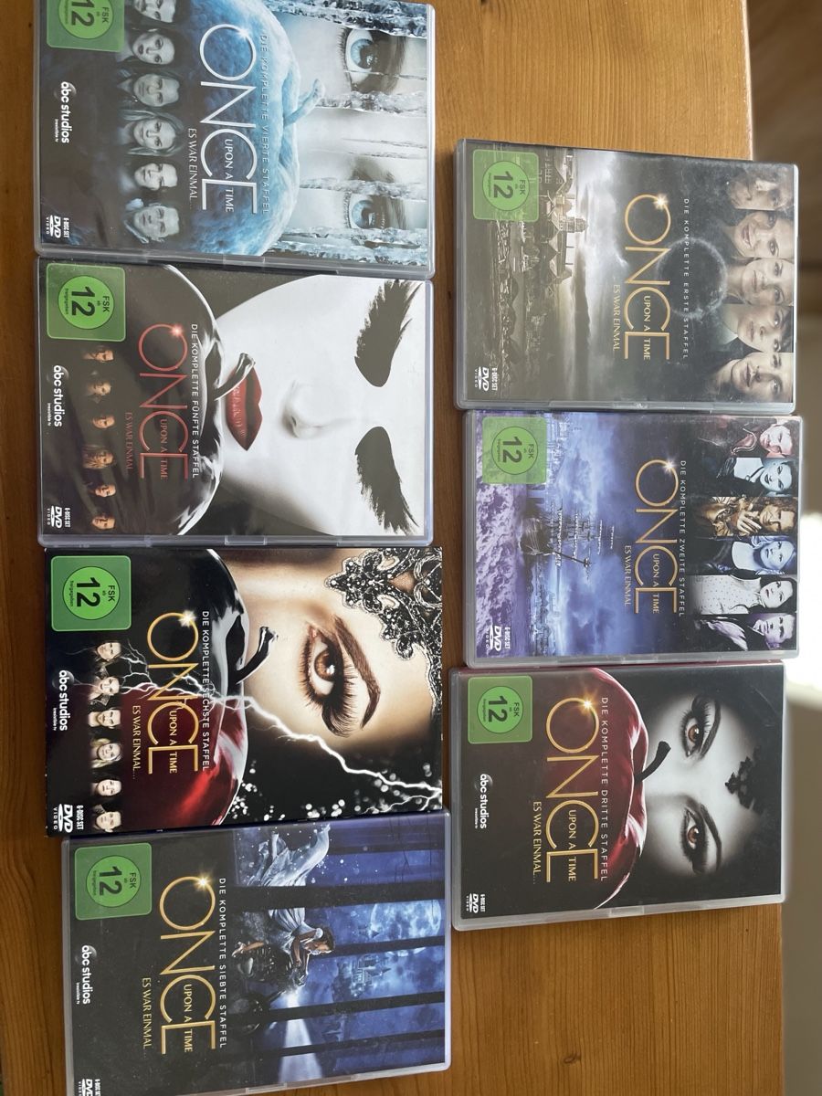 Tutti i DVDs: DVD Box: Once Upon a Time - Staffel 1-7 - Märchenhaft! – Usato da Gebenstorf venduto da Melinhey