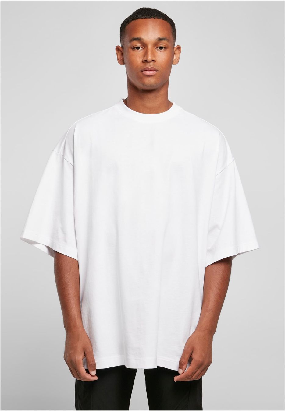 T-Shirts: UGi BIGY Tee - Oversize Tee - Asphalt – Neu und originalverpackt aus Regensdorf von StyleTown 7