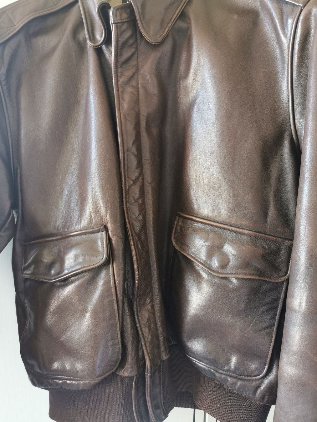 Giacche: A2 Pilotenjacke Leder braun, Gr. 42 – Usato da Erlinsbach SO venduto da Challenger604 3
