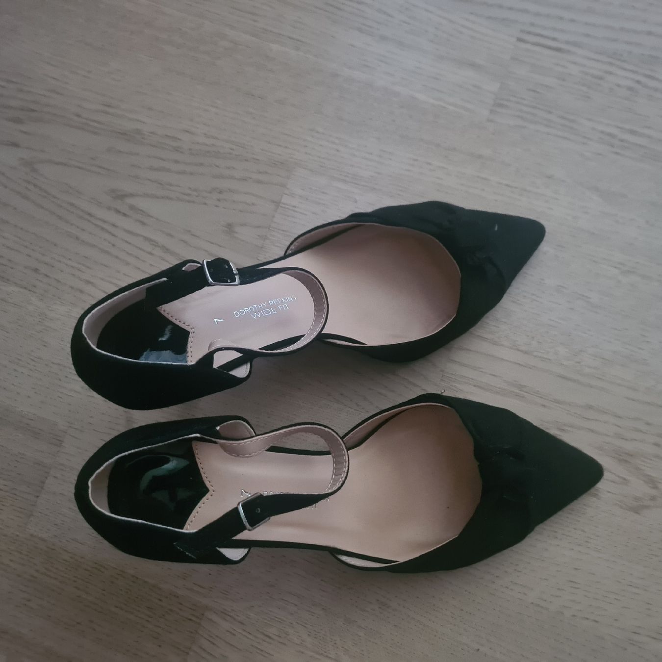 Chaussures femmes: Absatzschuh Gr. 7 entspricht einer 38 – D'occasion à Steinen par turbogeiss99 4