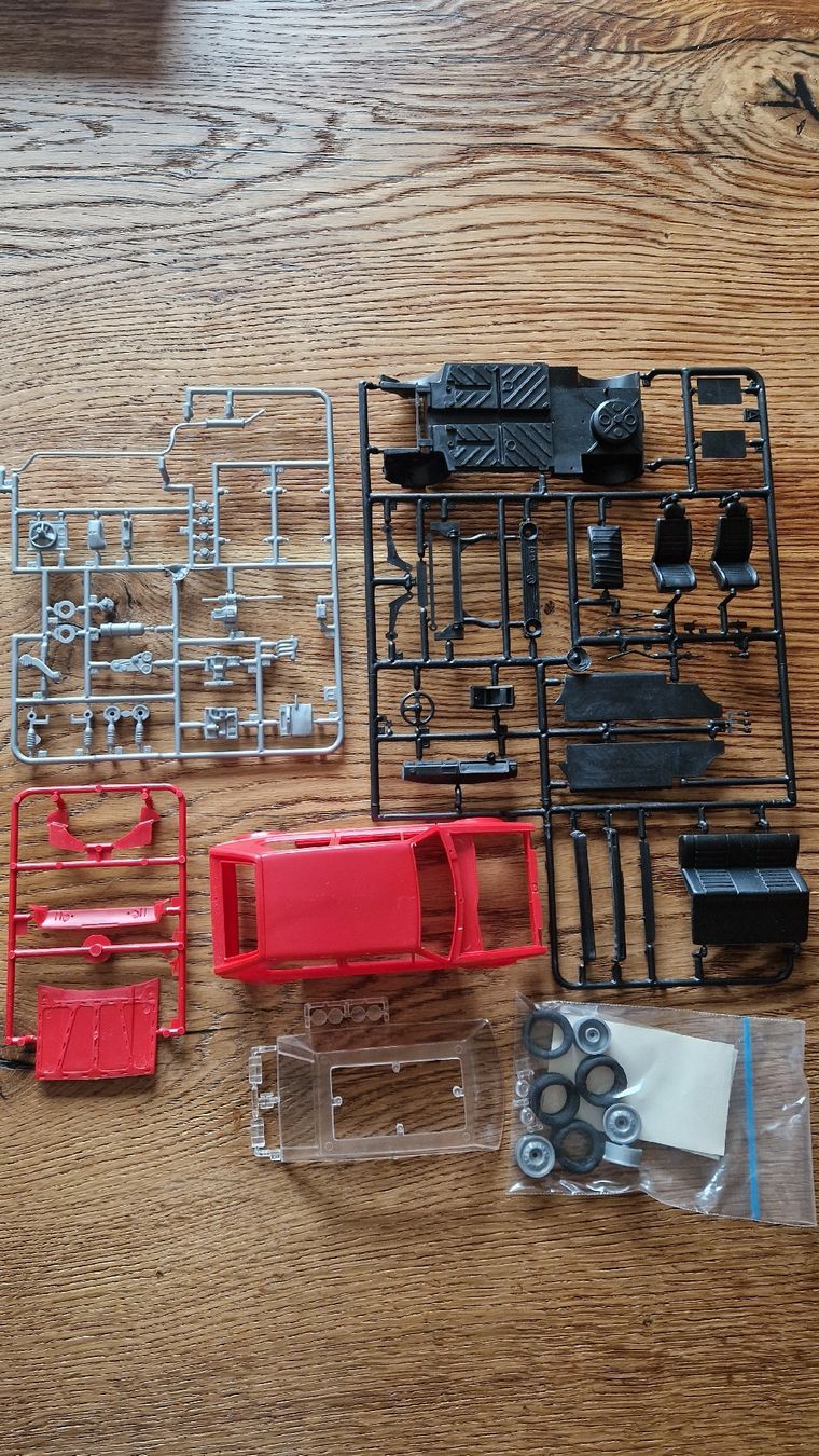 Volkswagen Modellini d'auto: VW Golf GTI Power Rabbit Modellbausatz – Nuovo (secondo la descrizione) da Trachslau venduto da dbu_zm22 1