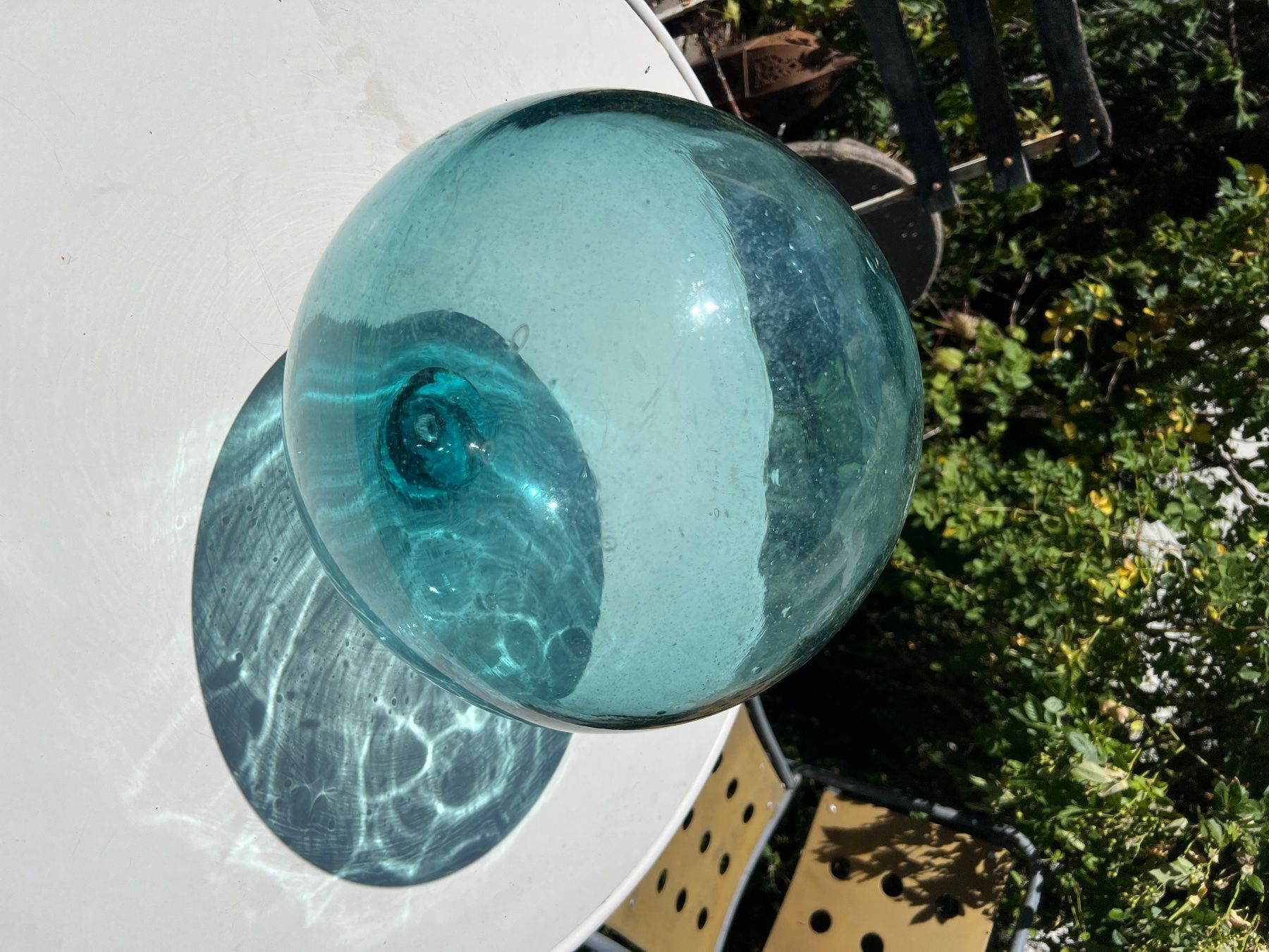 Gläser: Antike Glaskugel hellblau Fischerboje ca. 30cm Durchmesser – Gebraucht aus Zürich von seaside999 3