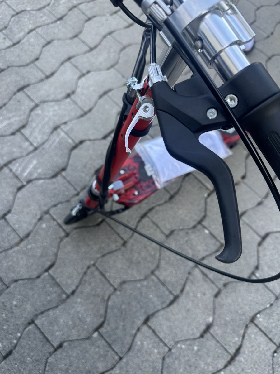 Scooters: Kinder E-Scooter E-Flow – D'occasion à Wetzikon ZH par myk_m5zy 2