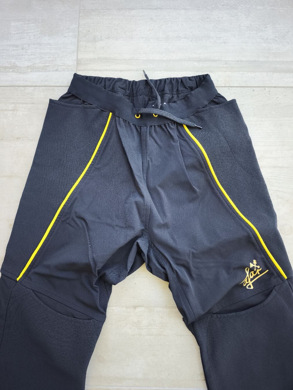 Pantaloni: Motorrad Protektoren Unterhose Gr. M – Usato da Unterägeri venduto da fisch67 1