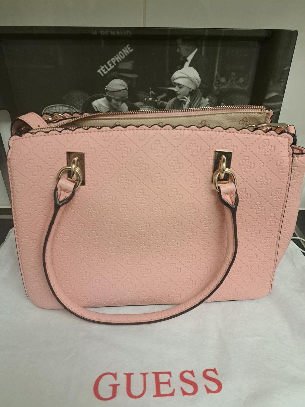 Guess Borse da donna: Umhängetasche Guess Rosa – Nuovo (secondo la descrizione) da Sisseln AG venduto da schenk-figuren 2