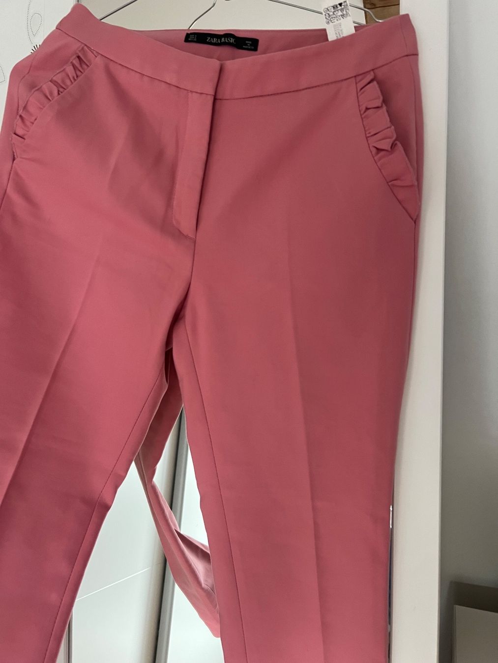 Zara Pantaloni: Zara hosen – Usato da Moudon venduto da patricia115 3
