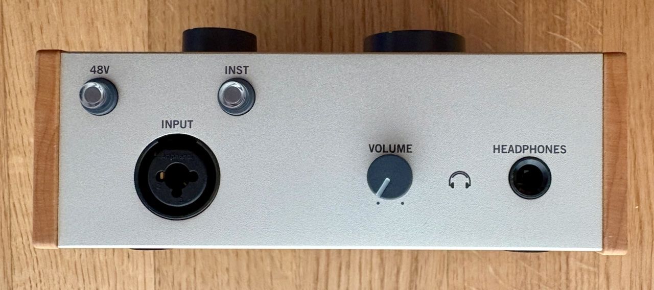 Universal Audio Attrezzatura per studi di registrazione: Universal Audio Volt 176 USB Audio Interface – Usato da Zürich venduto da SierraKilo 4