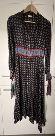 Sandro Kleid 100% Seide Grösse 36