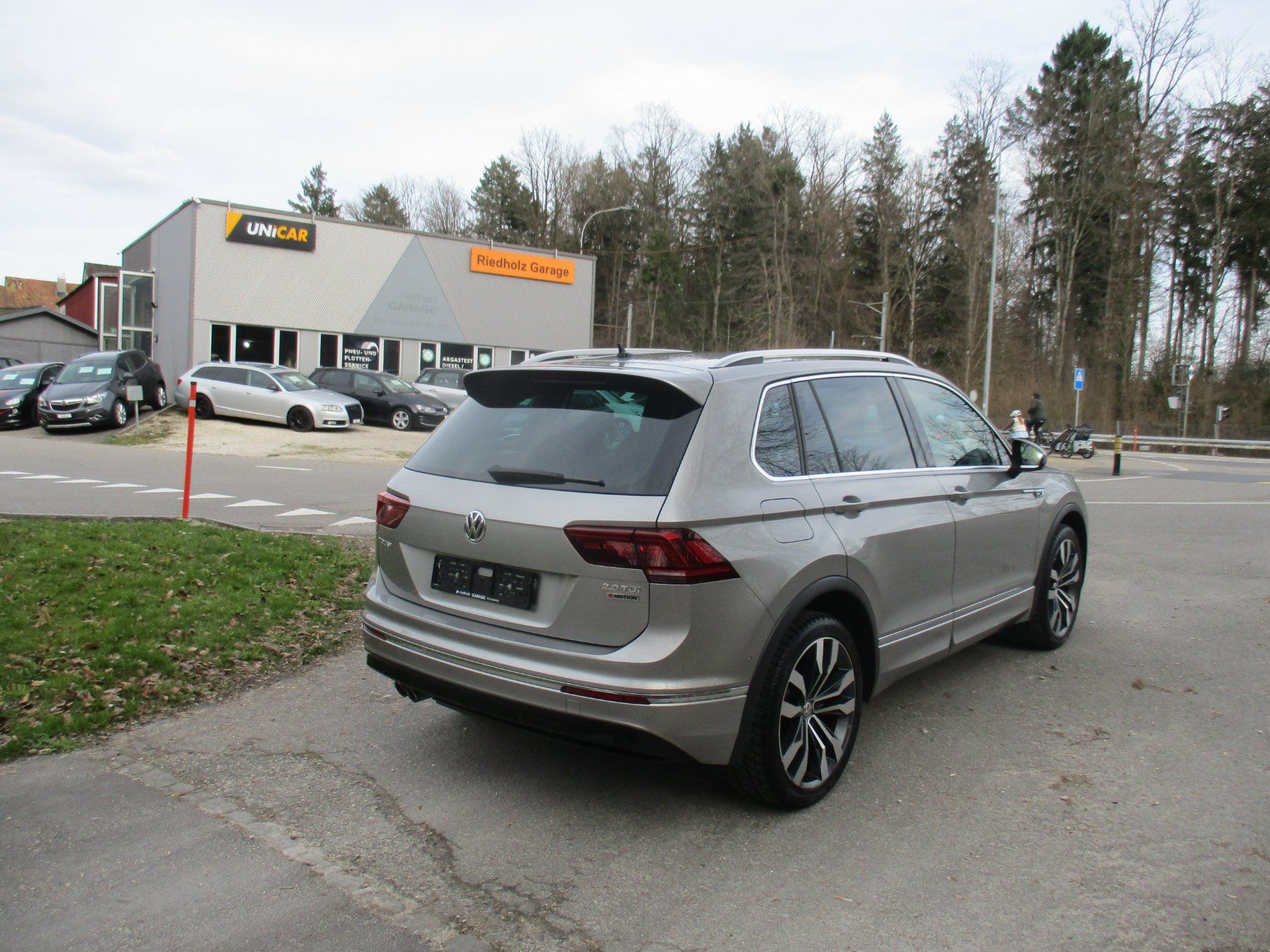 VW Automobili: VW Tiguan 2.0D 4M RL – Usato da Riedholz venduto da Riedholz-Garage 4