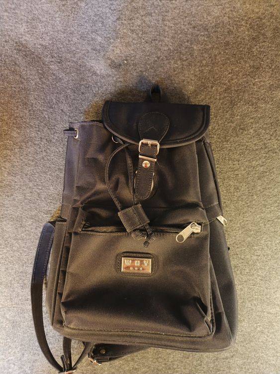 Dunkelblauer Rucksack von Why Not Kaufen auf Ricardo
