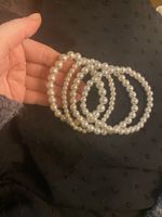 Quatre bracelets Claire’s perles (artificielles)