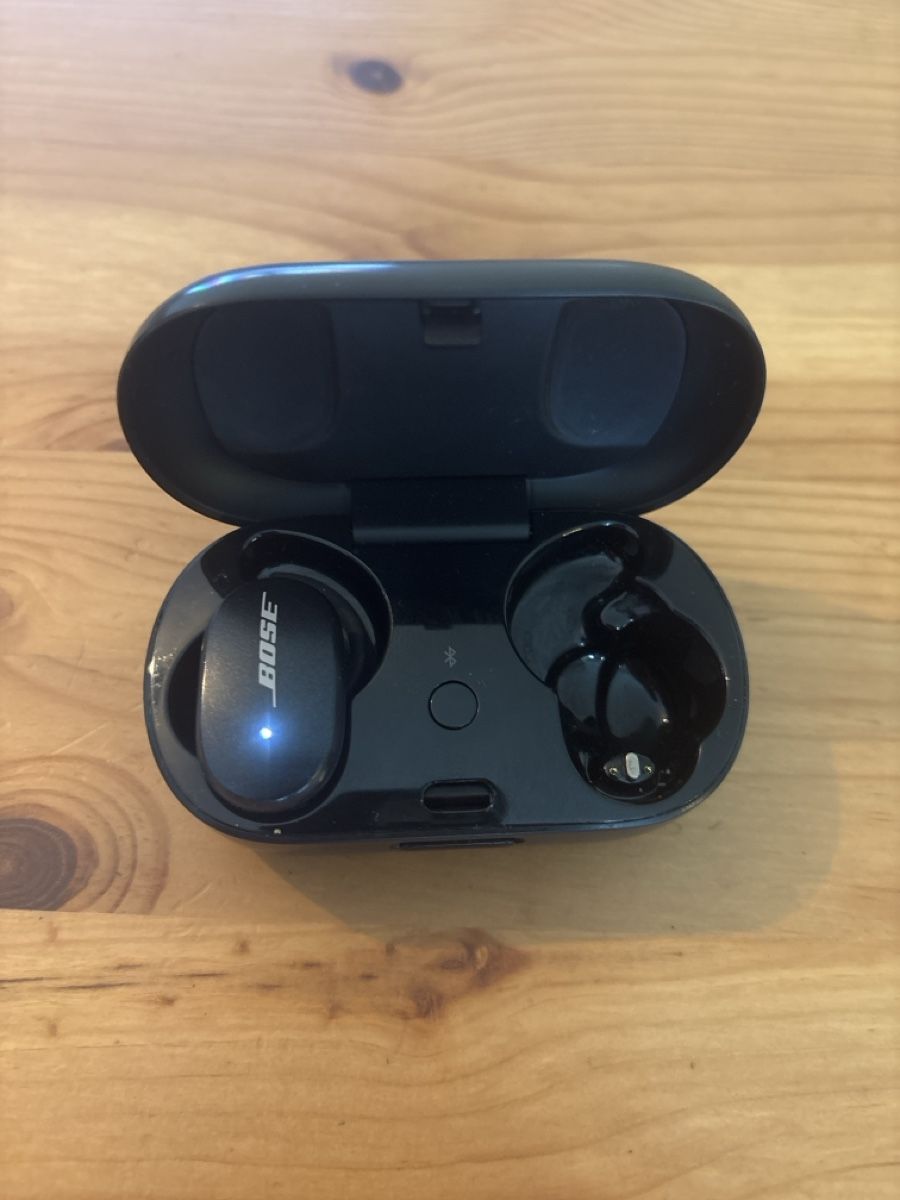 Bose Cuffie: Bose QuietComfort Earbuds Schwarz – Usato da Zürich venduto da tru_92vt