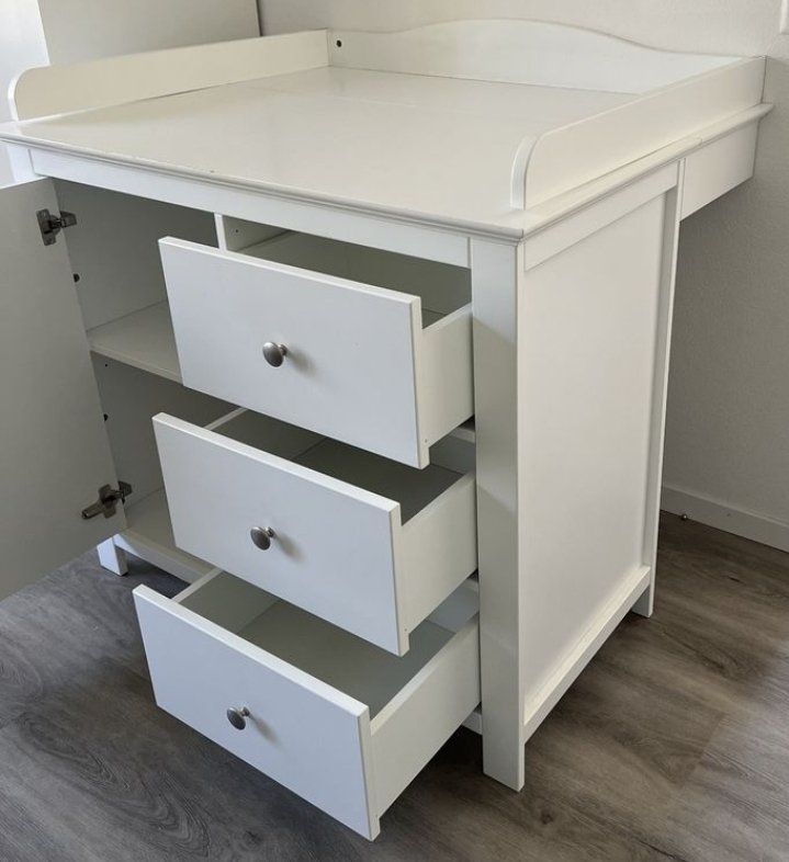 Fasciatoi & Accessori: Wickelkommode von Möbel Pfister - Weiss – Usato da Zürich venduto da rosicl 1